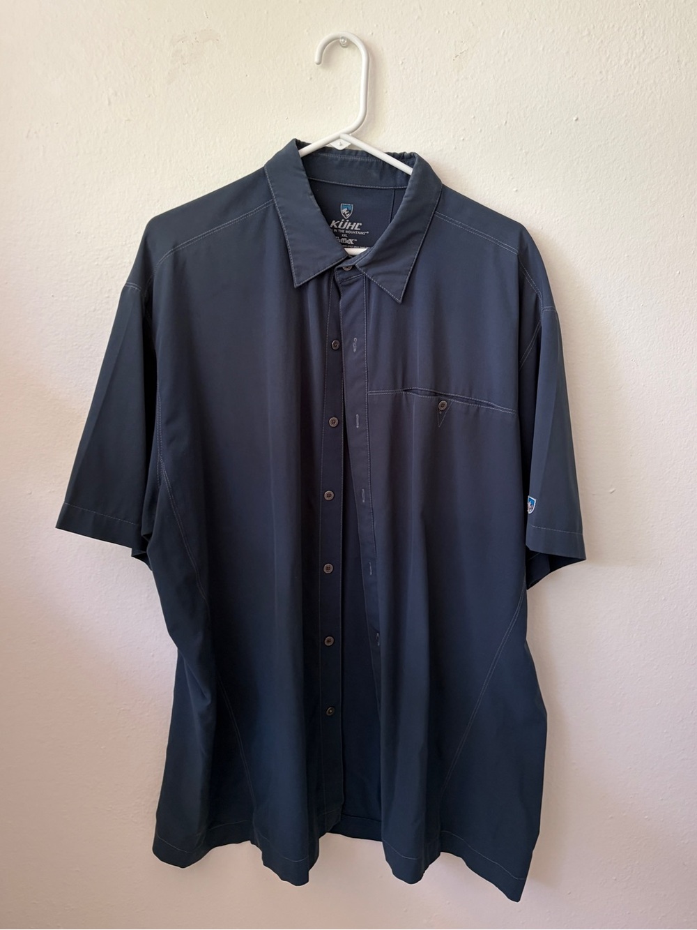 Kuhl Men's Short Sleeve Button-Down Shirt in Dark Navy